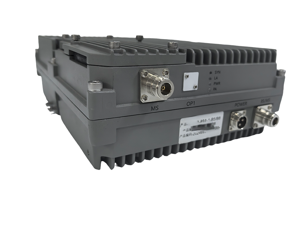  德惠三频手机信号接收器2000㎡